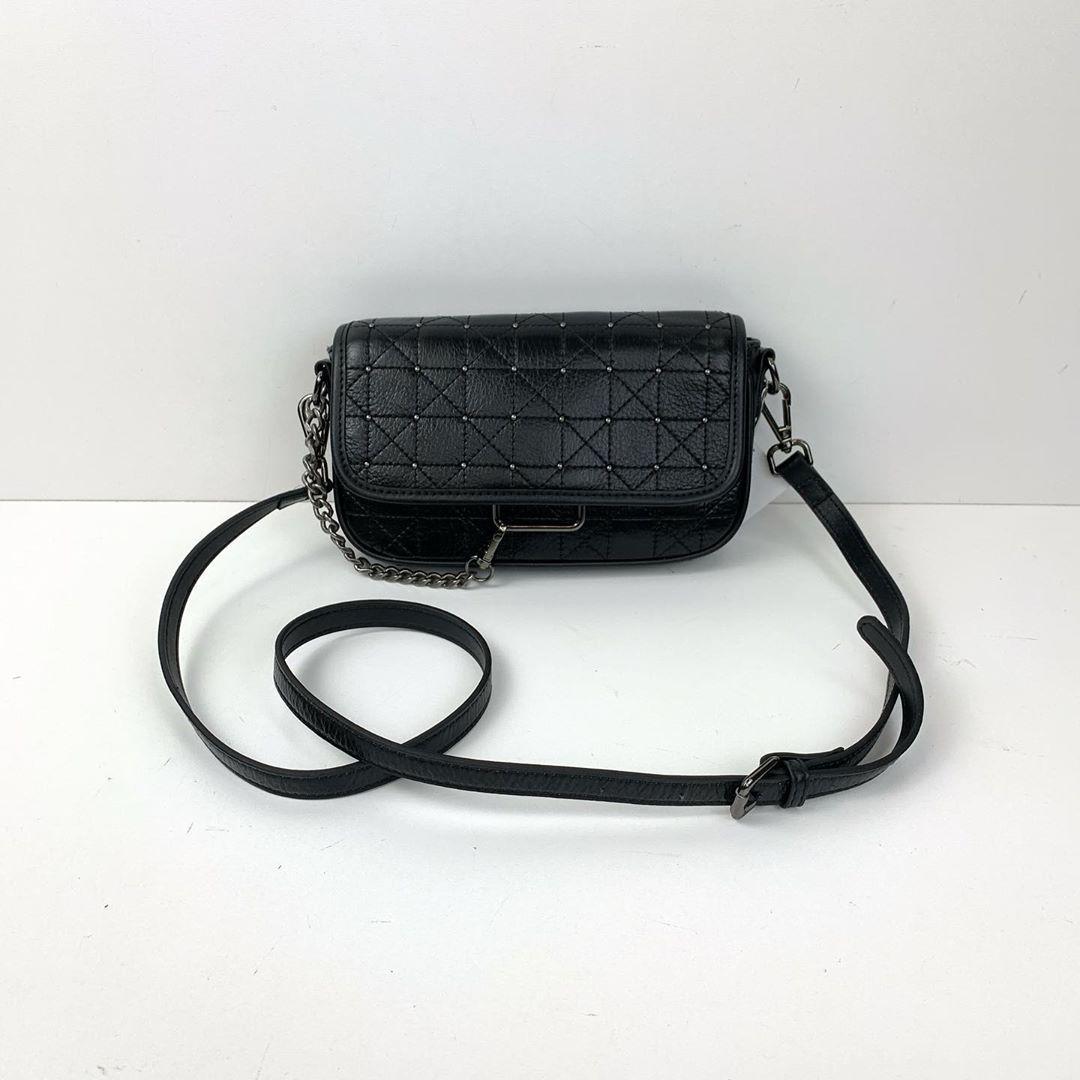 Шкіряна сумка клатч з декоративним ланцюжком КТ-257 Чорна