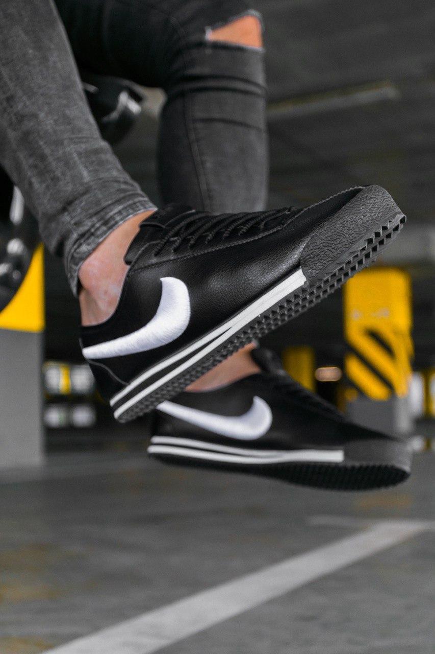 Кросівки чоловічі Nike Cortez Black White Size 45