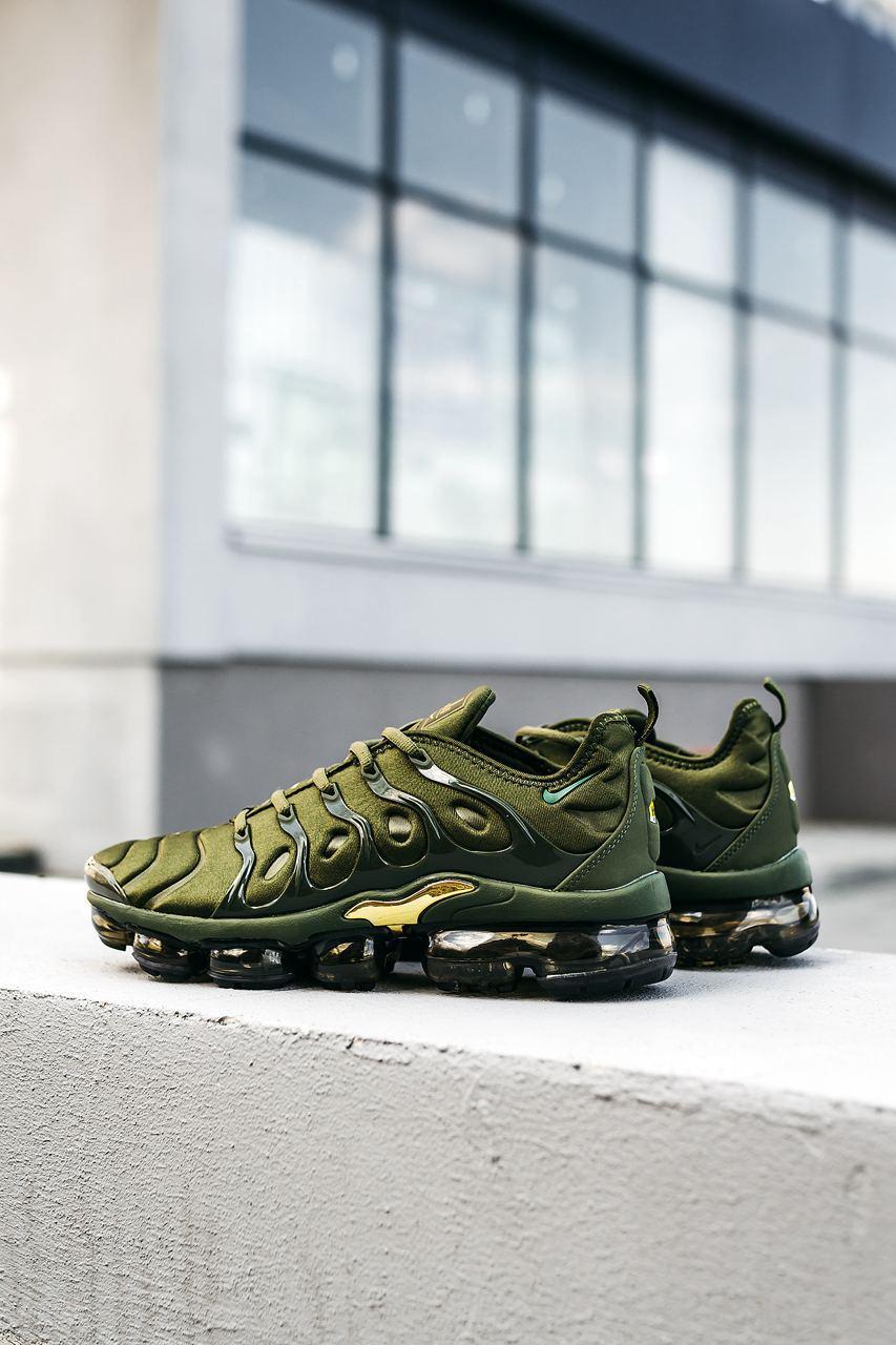 Кросівки унісекс Nike Vapor Max Plus Khaki Size 40