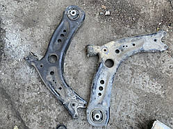 Важіль передні Skoda A7