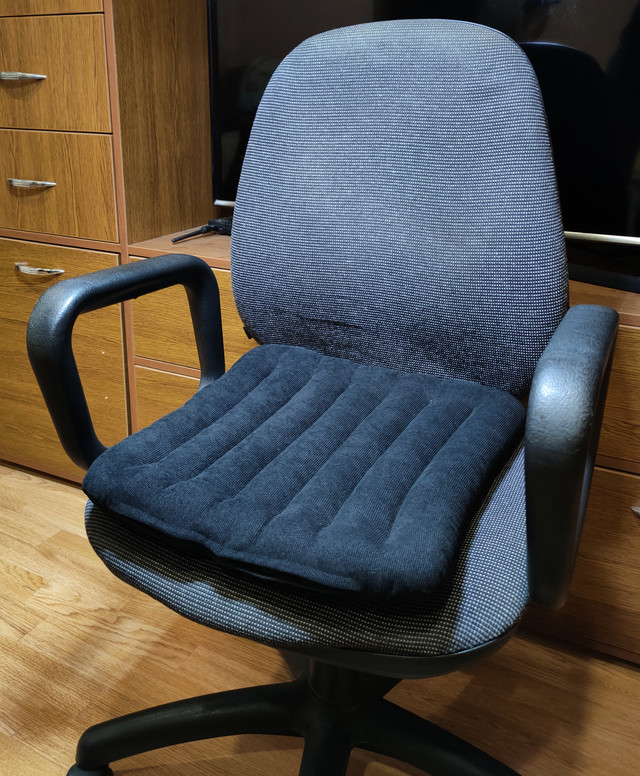 Гречневая подушка-сиденье для компьютерного кресла Классик 40×40 БиоПодушка  из гречневой лузги