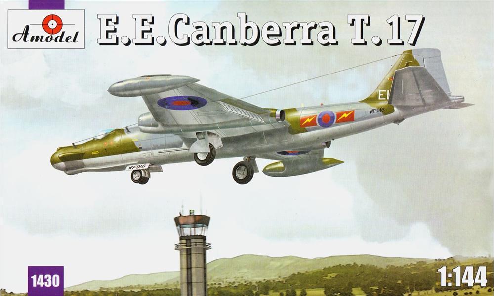 Пластикова модель 1/144 A-model 1430 британський середній бомбардувальник E.E.Canberra T.17