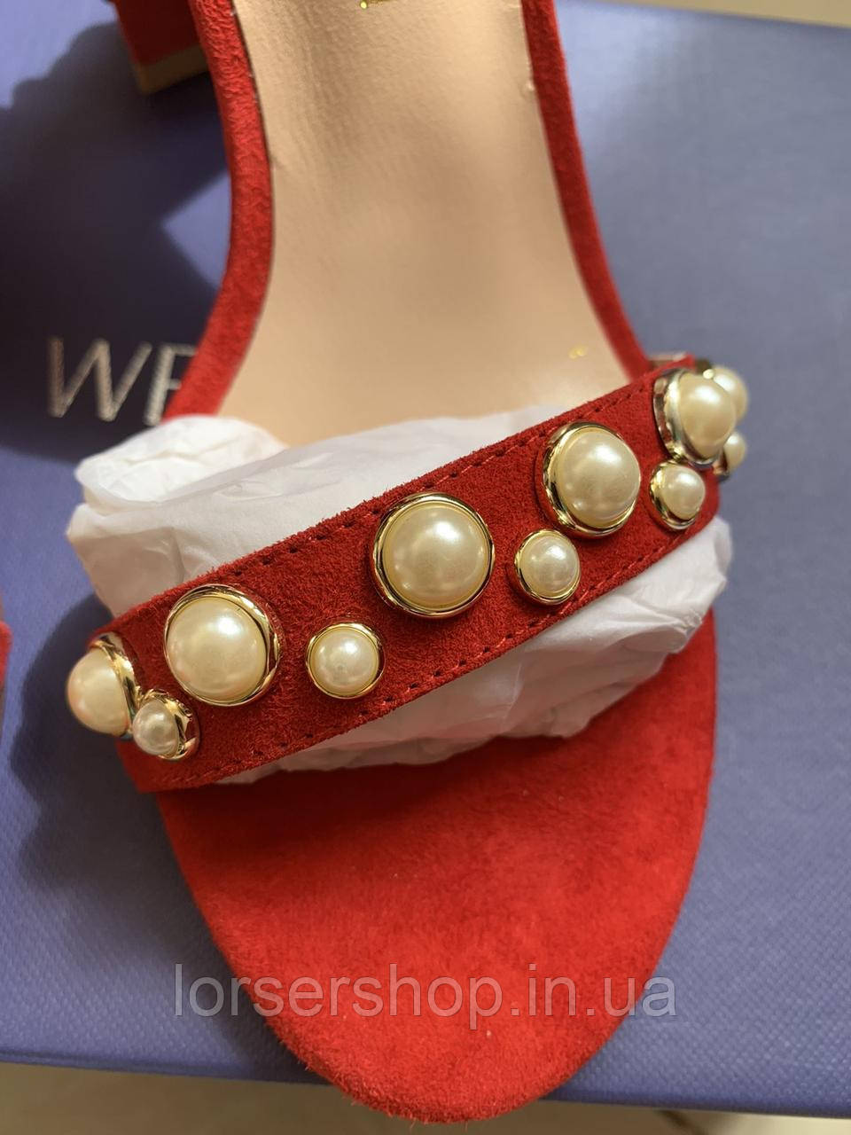 Stuart outlet weitzman morepearls