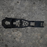 Кронштейн ручки дверей задньої правої Skoda Superb