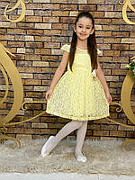 Нежное кружевное летнее платье с коротким рукавом для девочки в желтом цвете
