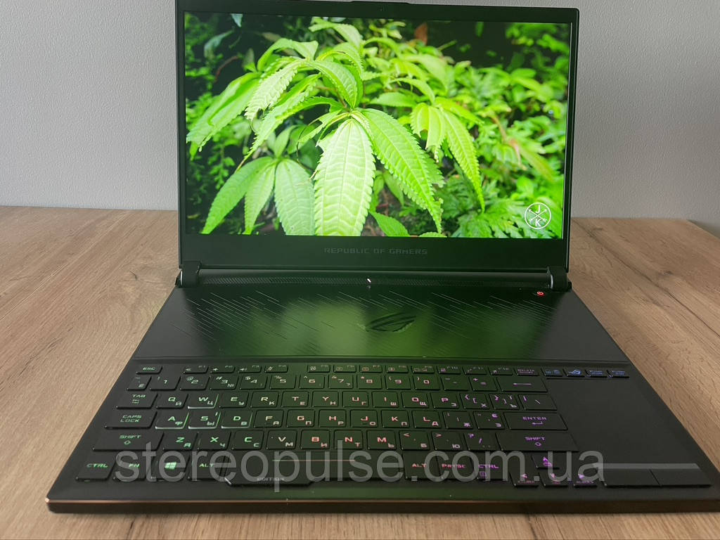 Ігровий ноутбук ASUS Rog Zephyrus GX531G: i7-9750H/ GTX1070(8Gb)/ 8Gb DDR4/ 256 SSD M2