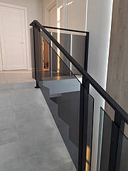 Поручні в стилі LOFT зі скляним наповненням