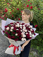Букет із 101 голландської кущової троянди