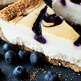 Соєва ароматична свічка в кокосі «Blueberry Cheesecake», фото 9