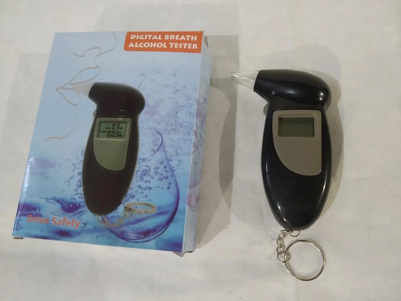 Хороший персональный мобильный алкотестер Digital Breath Alcohol Tester с мундштуками . - фото 4 - id-p1630539272