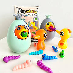 Розвиваюча гра з черв'ячками BWN002  Нагодуй пташеня черв'ячки на магнітах