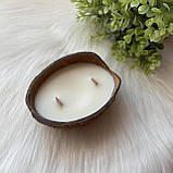 Соєва ароматична свічка в кокосі «Cedarwood Blanc», фото 3