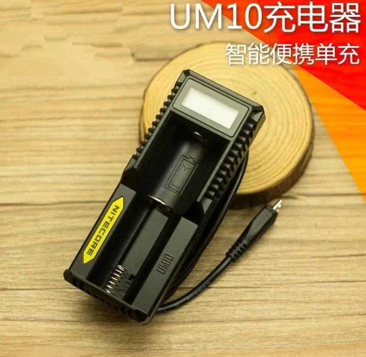 ОРИГІНАЛ зарядний на 1 Nitecore UM10 з РК екраном Li-Ion 18650 заряджання, фото 1