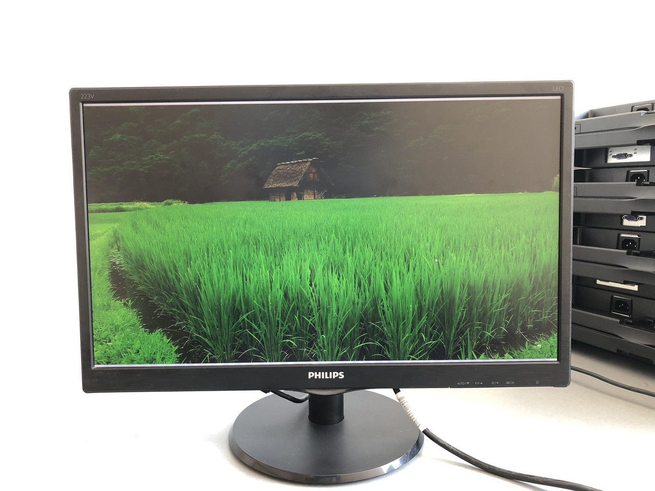 Монітор PHILIPS 223V5LSB2/10 21.5" 1920 х 1080/16:9/5ms