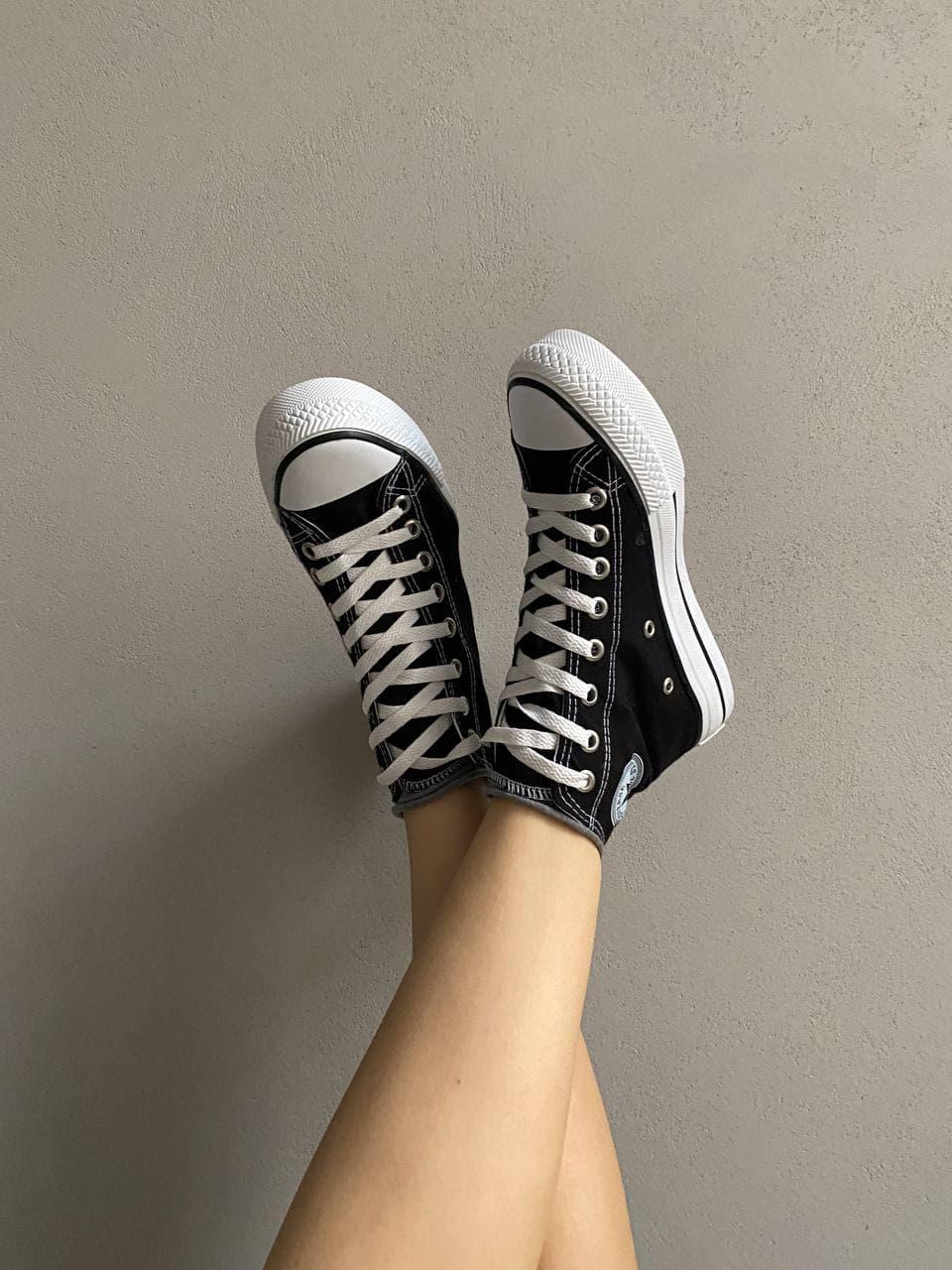 Конверс кеди жіночі. Кроси Converse Hight х Chuck Taylor Platform чорні. Стильні кросівки Конверс.