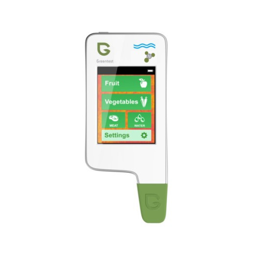 Екотестер Greentest 3F в Greentest вимірює вміст нітратів у свіжих продуктах та жорсткість води