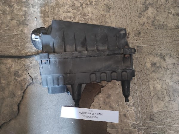 No101 Б/у Корпус повітряного фільтра 1.8 TDI YS4U9600DA для Ford Focus 1999-2005, фото 1
