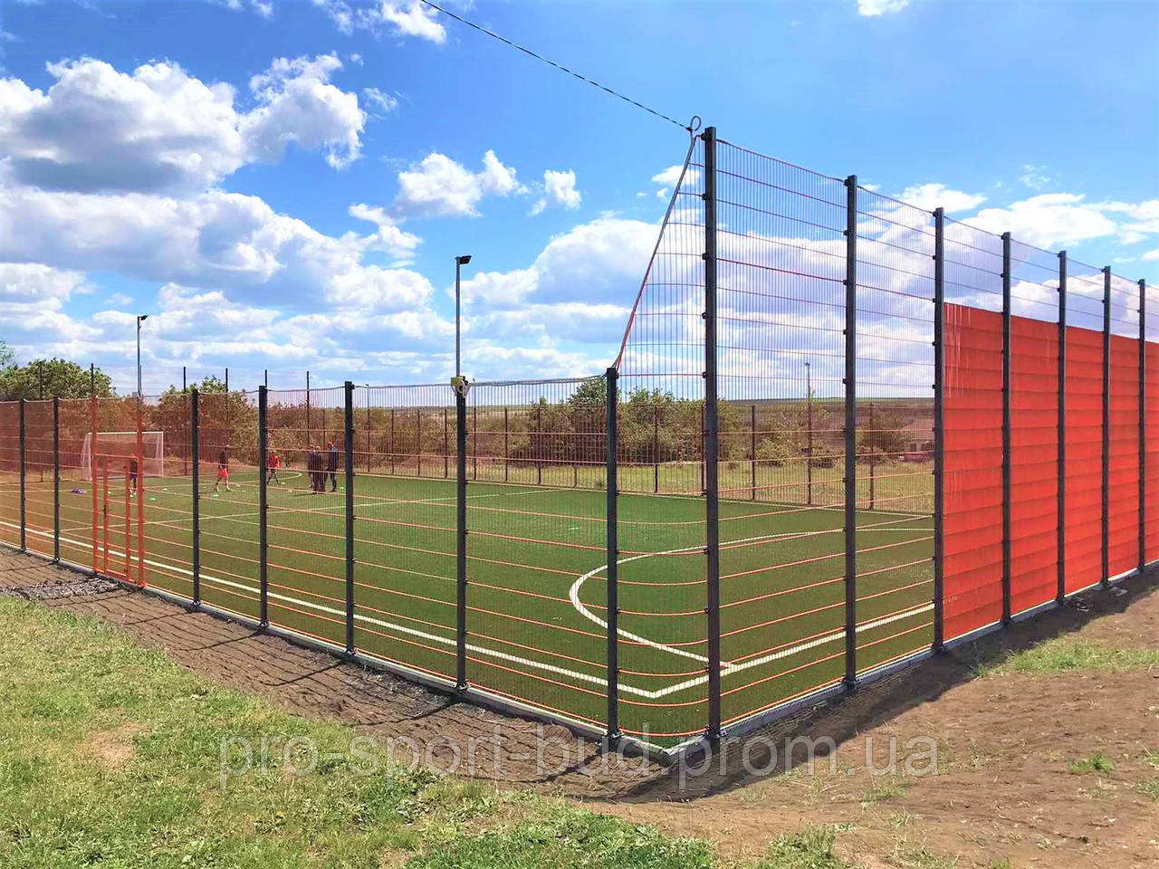 Строительство футбольного поля под ключ Универсальная площадка 18х30 Покрытие Резиновое покрытие 15 мм - фото 6 - id-p1630054401