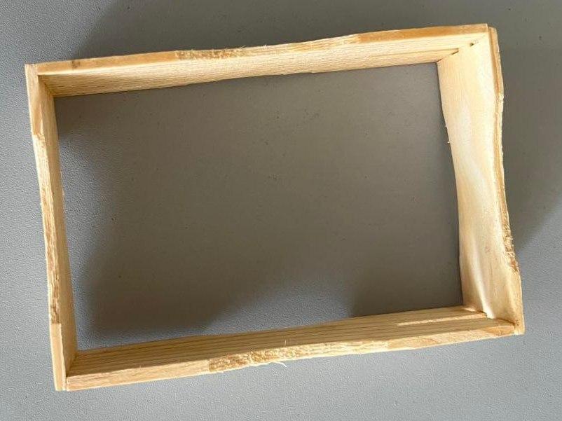 Рамка для стільникового меду 123х83х35 мм сосна (комплект 4 планки) для верхньої планки 10 мм, фото 1