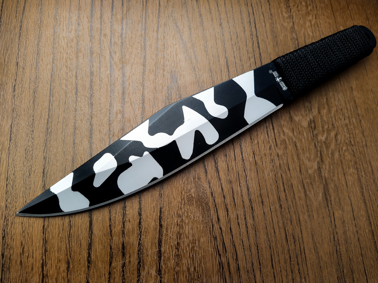 Ножі метальних (Black-white)стояючий, не ламається, для ЗСУ(190 грам)