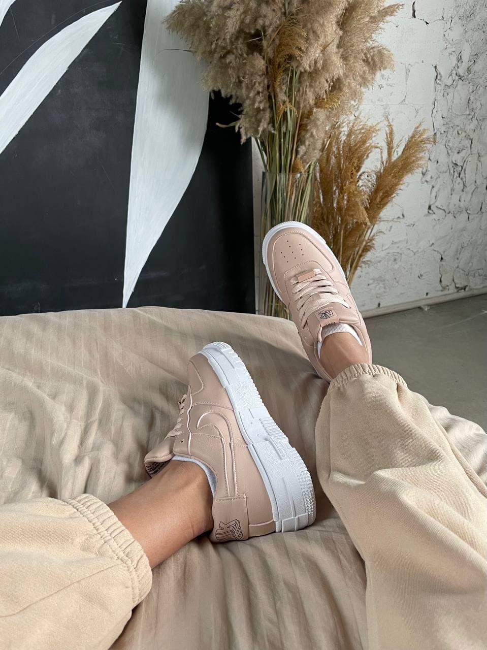 Кросівки унісекс Nike Air Force 1 Pixel Beige Pink Size 40