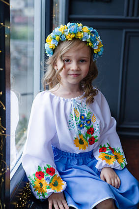 Вишитий костюм для дівчинки Український блузка та спідниця блакитний
