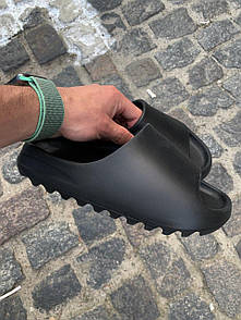 Тапочки жіночі чорні Adidas Yeezy Slide (08640)