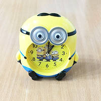 Годинник настільний міньйон / Годинник настільний міньйон