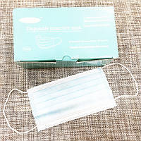 Маска медична тришарова Упаковка 50 штук / Маска медична тришарова Упаковка 50 штук