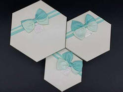 Коробка подарункова шестикутна з бантиком. 3шт/комплект. Колір біло-бірюзовий. 19х10см / Коробка подарункова шестикутна з