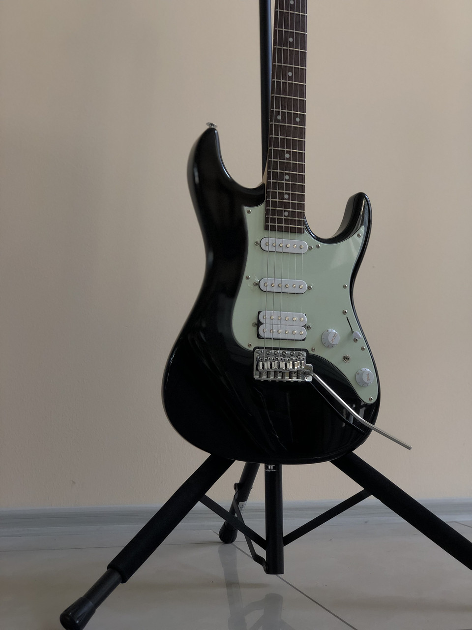 Електрогітара Ibanez AZES40-BK