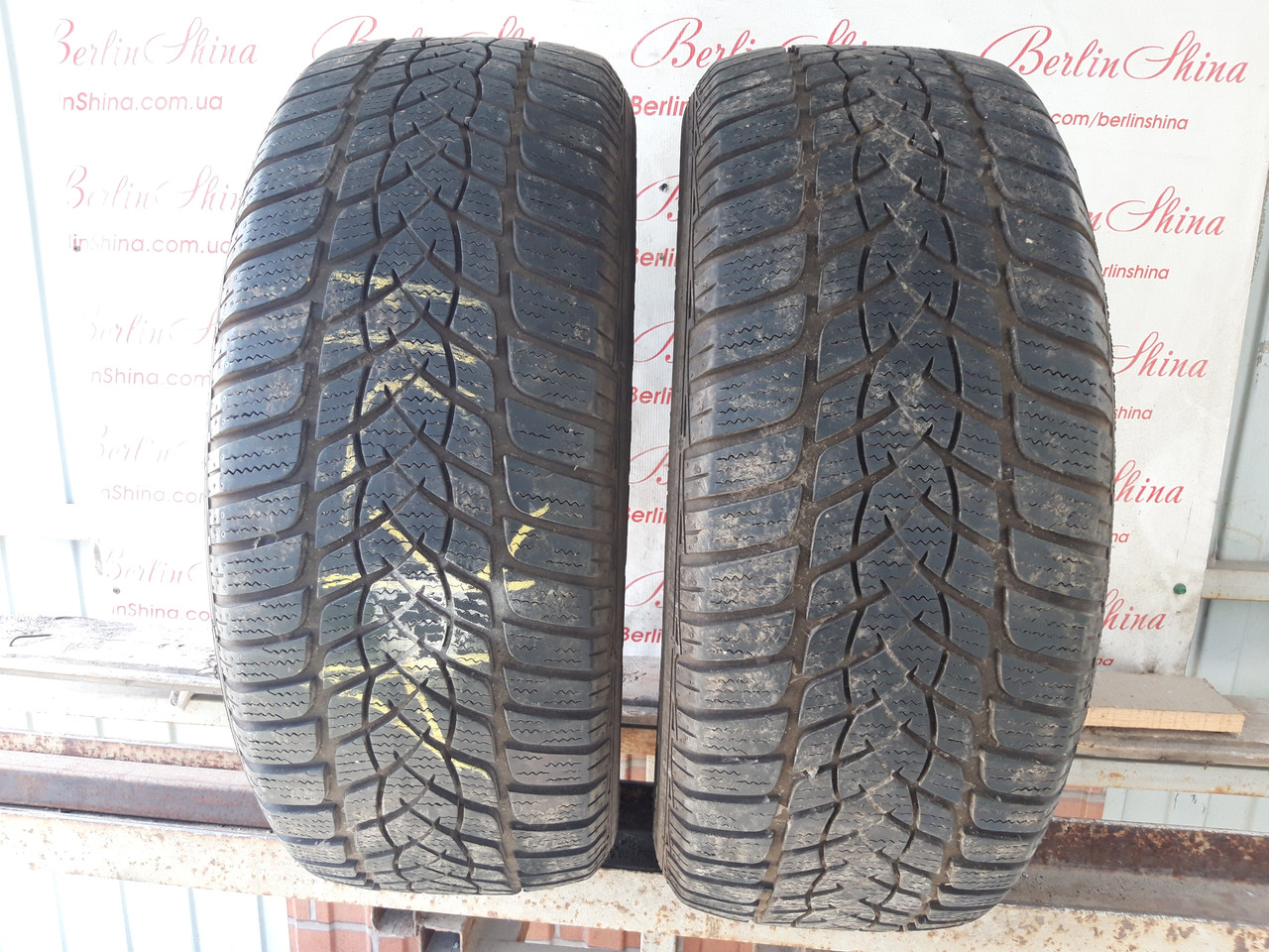 Пара зимових шин 225/55/16 Goodyear Ultragrip Performance, з Німеччини без пробігу по Україні