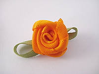 Троянда з листочками. Колір оранж. 15 мм