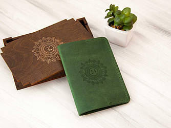 Обкладинка для паспорта жіноча «Мандала»