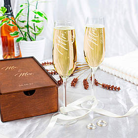 Весільні скляні келихи з написом Mr&Mrs CG-0017