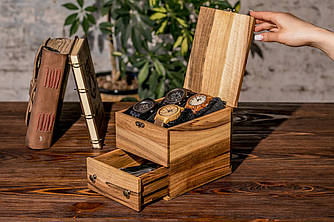 Дерев'яна скринька для годинника з висувною шухлядою на 4 осередки з горіха + Подушечки в комплекті