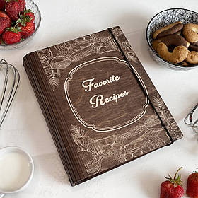 Книга из дерева на 75 листов Кулинарная с гравировкой  Mam`s recipe book от "SKINWOOD" CB-003