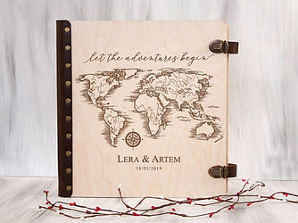 Дерев'яний фотоальбом "Begin Travel" Подарунок для закоханих | 30 стор, 34 х 34 см | WPA-0013