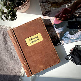 Блокнот із гравіюванням імені з натуральної шкіри "Classic 9" Коричневий А5 RM03-07