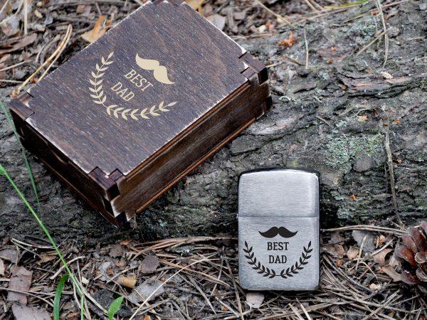 Запальничка Zippo в подарунок татові, чоловікові, другу в подарунковій дерев'яній коробці, фото 1