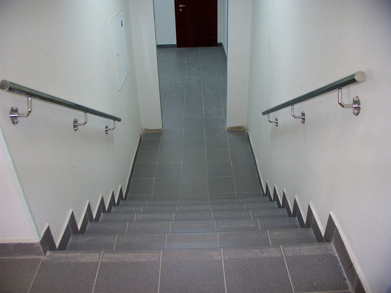 Поручні з неіржавкої сталі