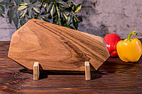 Разделочная деревянная кухонная ореховая доска «Грани» с гравировкой