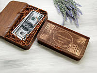 Дерев'яна коробка-конверт для грошей у подарунок для молодят з лазерним гравіюванням у тропічному стилі MB-0003