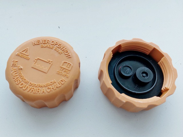 Кришка розширювального бачка Ланос 96420303, фото 1