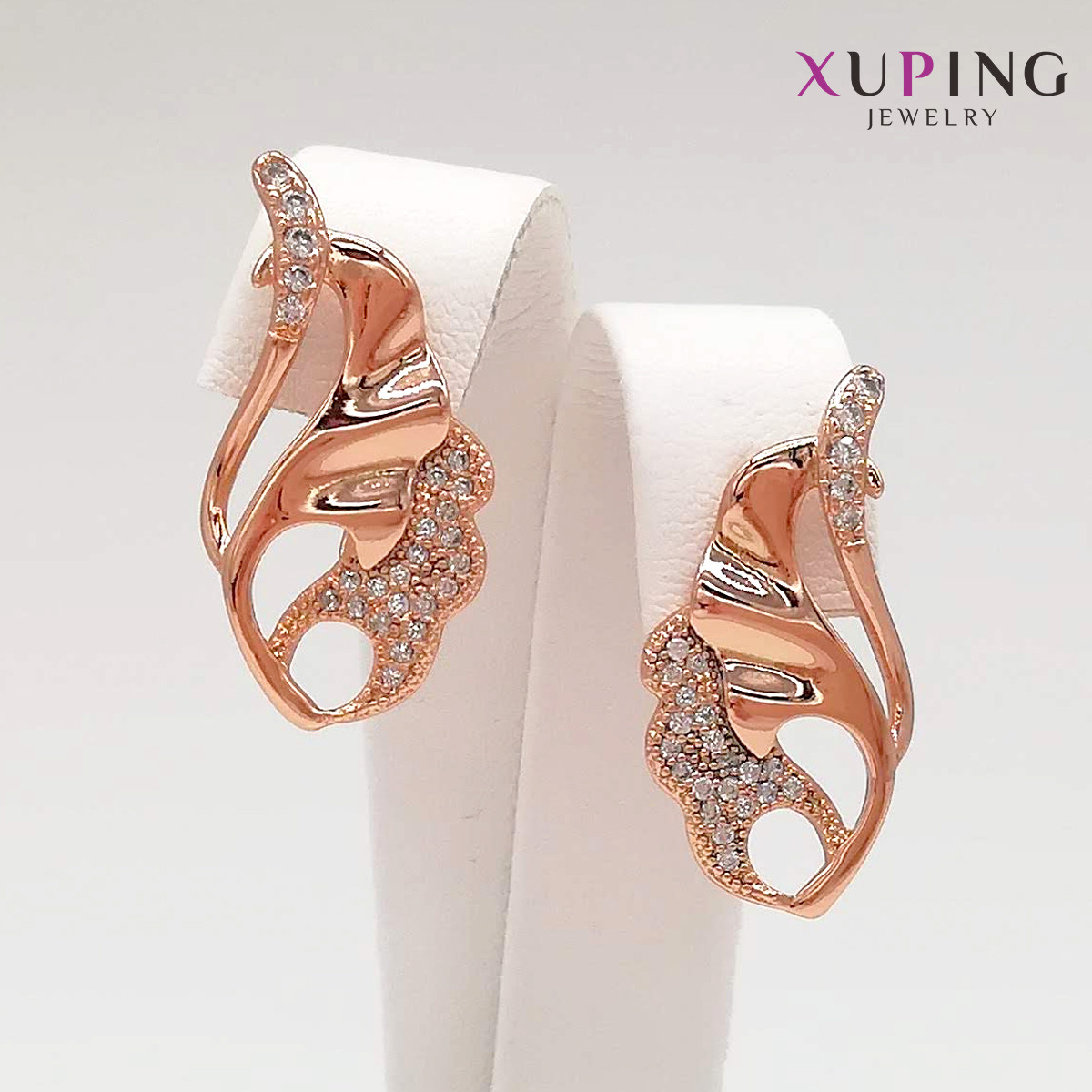 Сережки Xuping, розмір 25х13 мм, білі фіаніти (куб. цирконій), вага 4 г, позолота PO, ХР00855 (1)