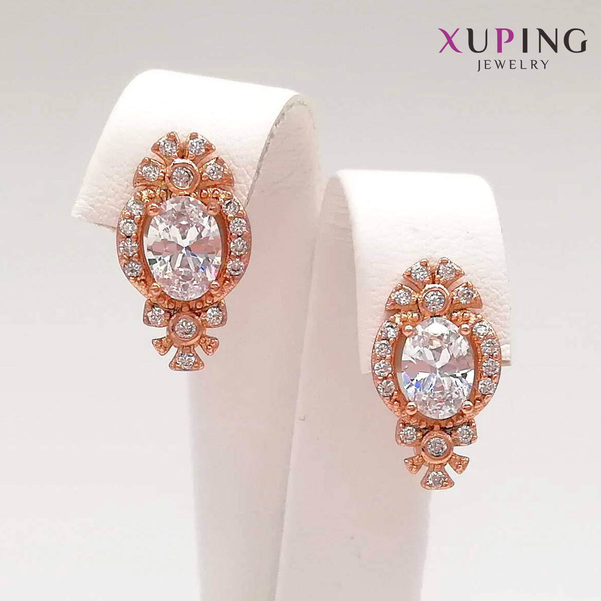 Сережки Xuping, розмір 16x9 мм, білі фіаніти (куб. цирконій), вага 3 г, позолота PO, ХР00864 (1)