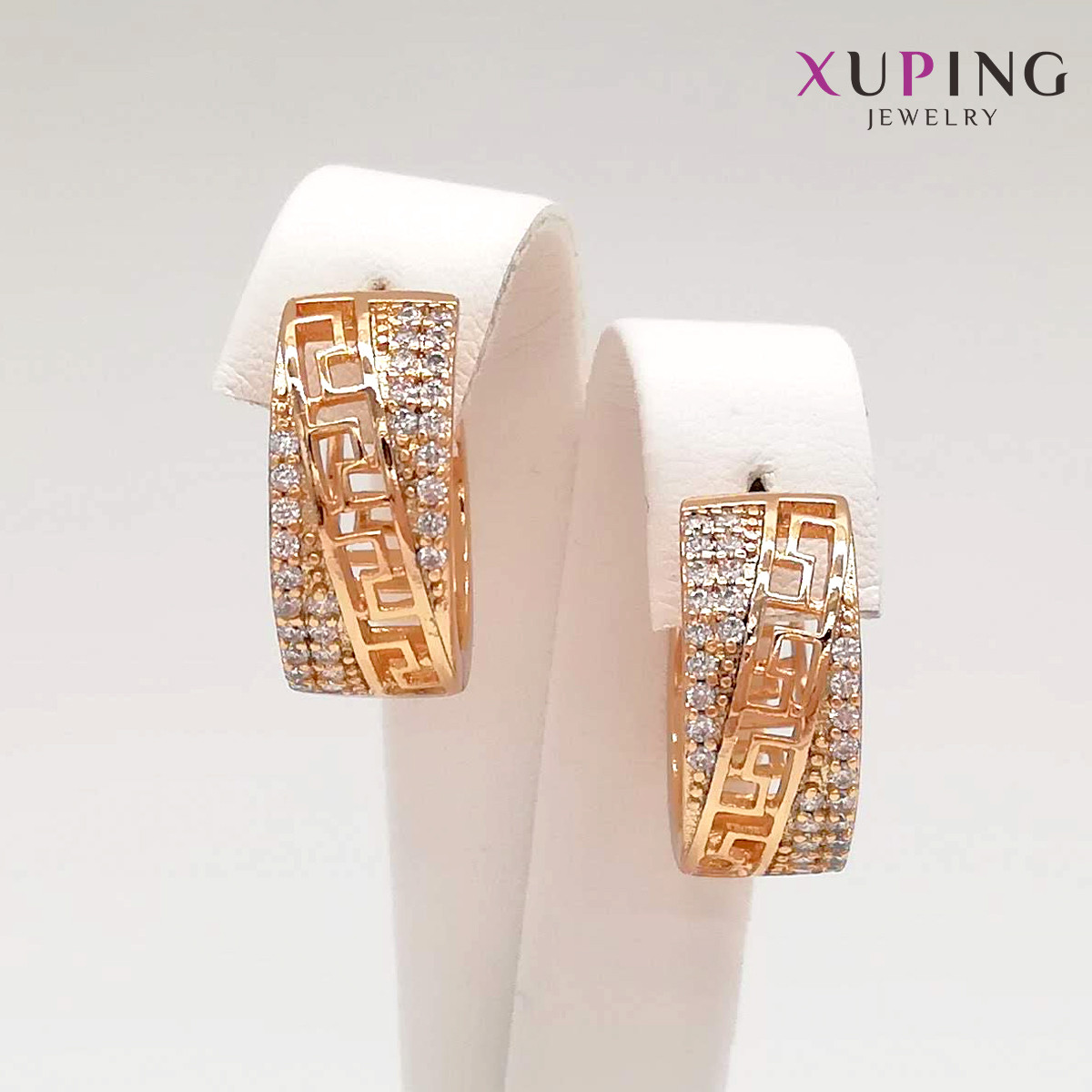 Сережки Xuping, розмір 19х8 мм, білі фіаніти (куб. цирконій), вага 5 г, позолота 18K, ХР00875 (1)