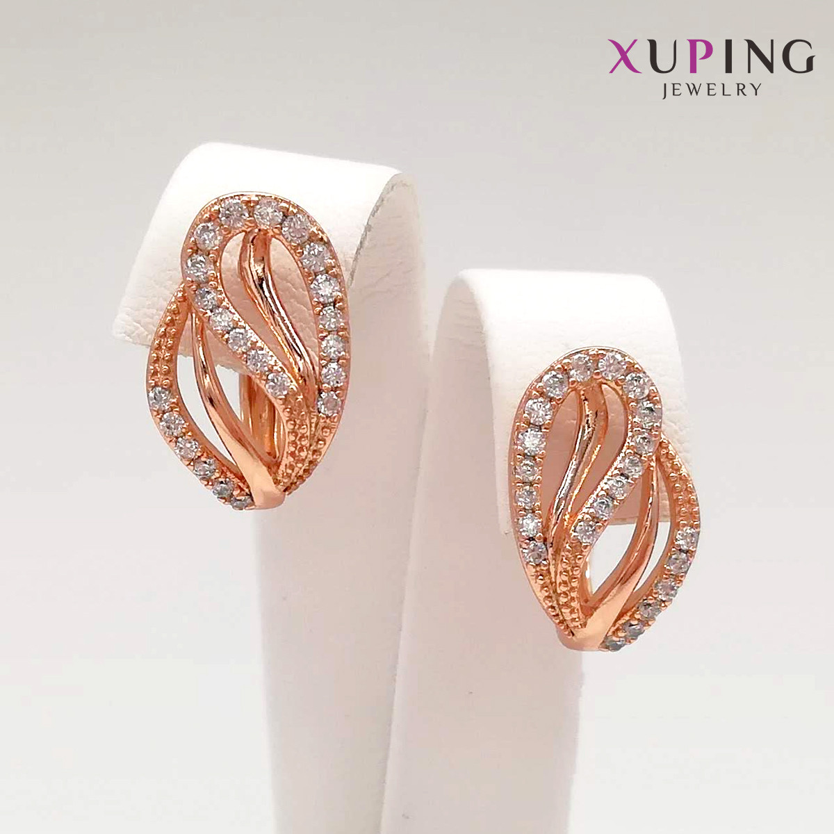 Сережки Xuping, розмір 17х11 мм, білі фіаніти (куб. цирконій), вага 3 г, позолота PO, ХР00899 (1)