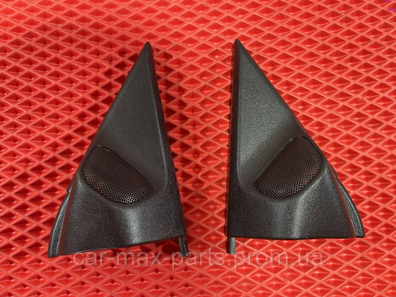 Накладка пискавки твітера динаміка передніх дверей Mitsubishi Pajero Wagon 3 2000- MR416855 MR416856, фото 1