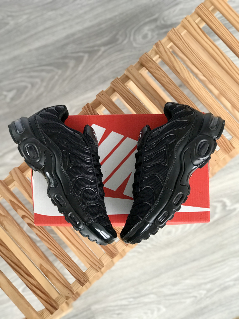 Womens nike vapormax plus black deals